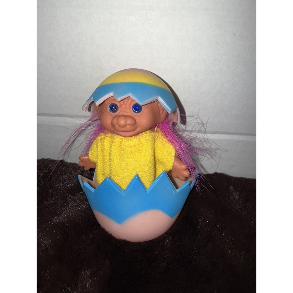 Vintage 1990s Troll Chick Cracked Easter Egg Doll Pink Hair Blue Eyes - 5"